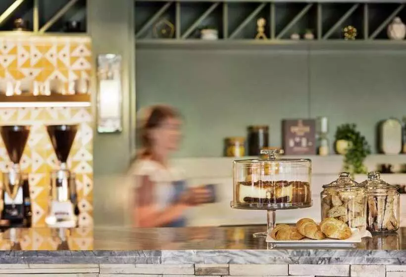 Fotos del hotel The Woodlands Resort, Curio Collection By Hilton:  5