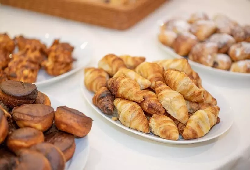 Fotos del hotel Golden Hill:  5