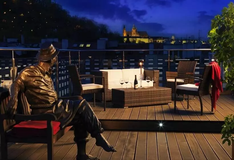 Fotos del hotel Julian:  8