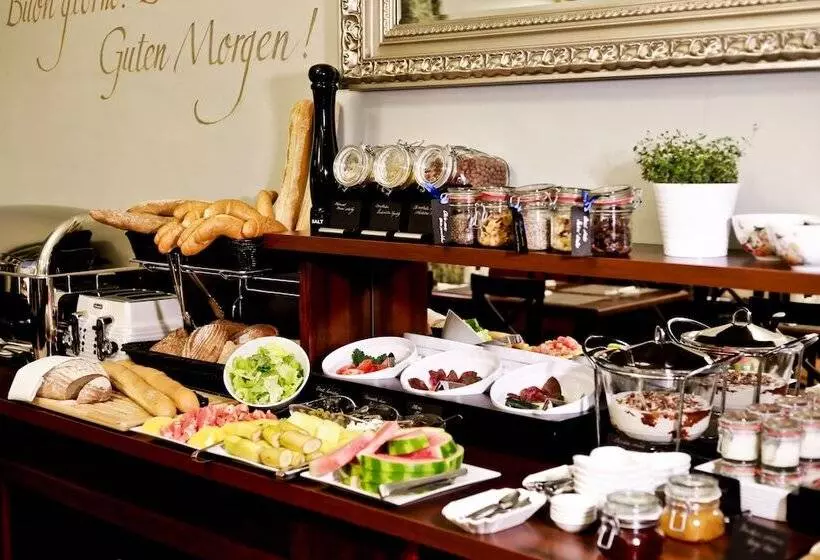 Fotos del hotel Julian:  6