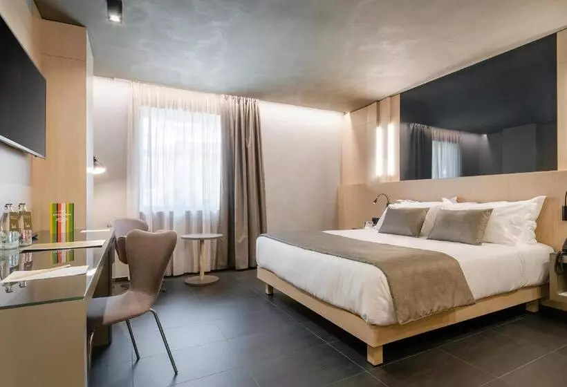 Fotos del hotel Metropolis:  2