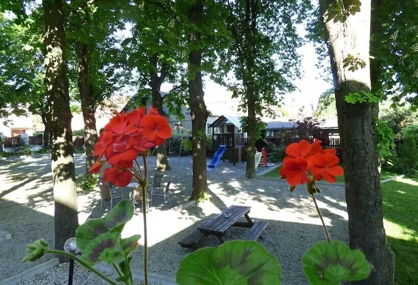 Fotos del hotel Svornost:  18