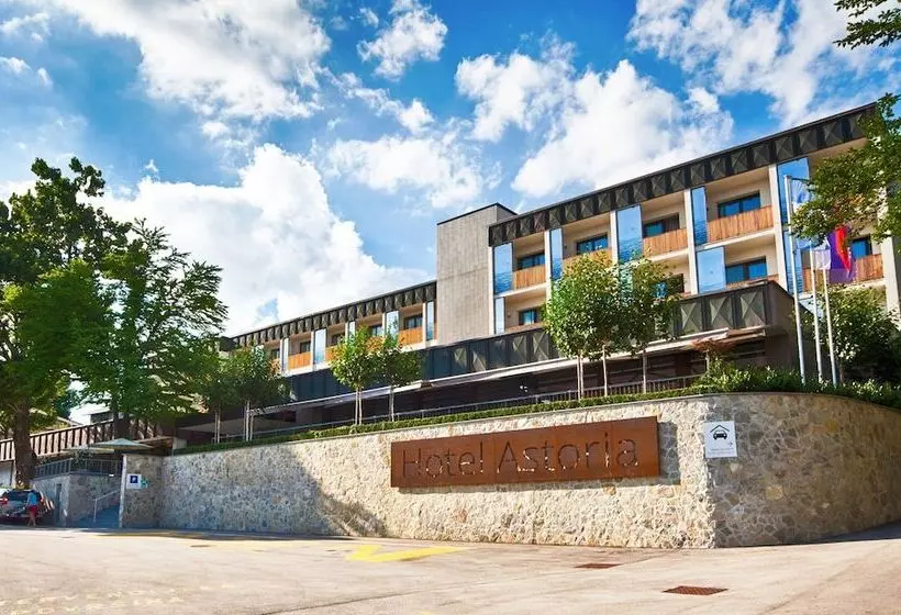 Astoria Superior