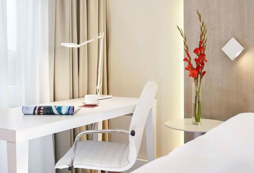 Fotos del hotel Nh Collection Hamburg City:  3