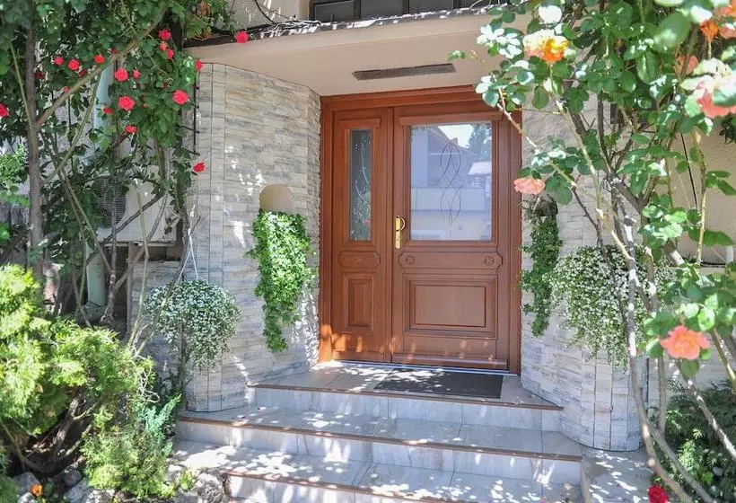 Fotos del hotel Romantik Eger:  7