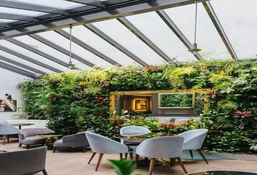 Fotos del hotel Le Parisis Paris Tour Eiffel:  4