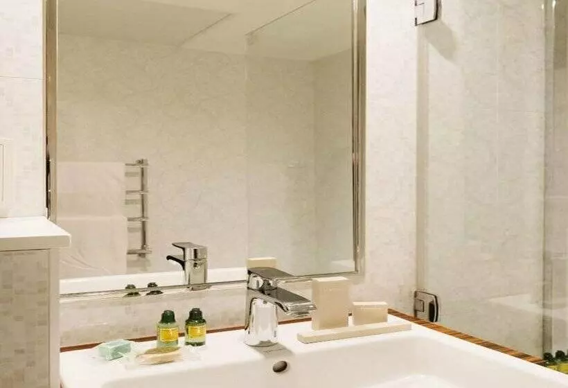 Fotos del hotel Le Parisis Paris Tour Eiffel:  17