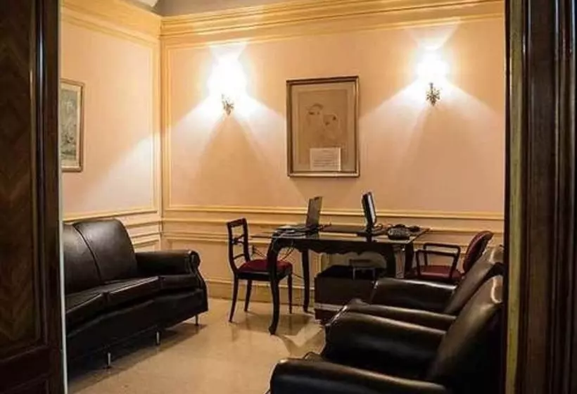 Fotos del hotel Lyon By Mh:  14