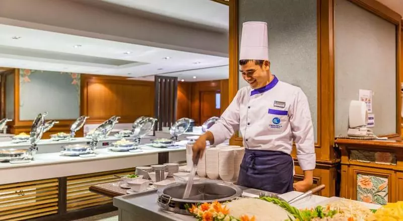 Fotos del hotel Cholchan Pattaya Beach Resort:  12