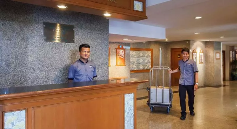 Fotos del hotel Cholchan Pattaya Beach Resort:  4