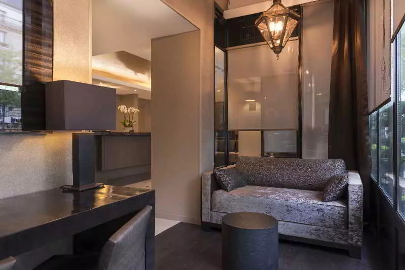 Fotos del hotel La Villa Des Ternes:  7