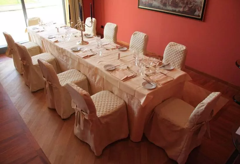 Fotos del hotel Tower Genova Airport   & Conference Center:  5