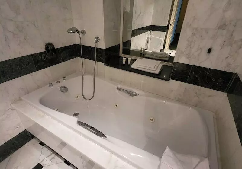 Fotos del hotel Tower Genova Airport   & Conference Center:  15