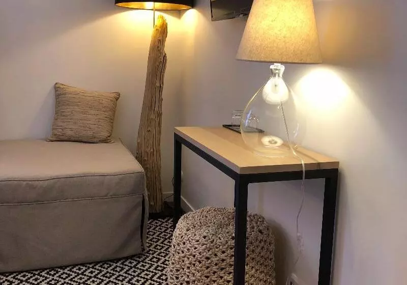 Newhotel Le Voltaire