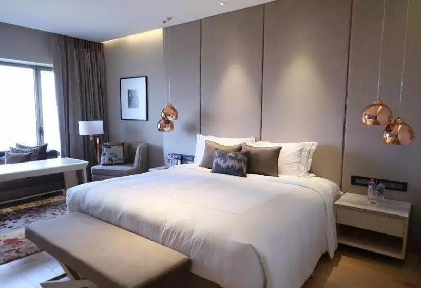 Fotos del hotel Taj Lands End:  5