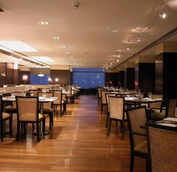 Fotos del hotel Taj Lands End:  2