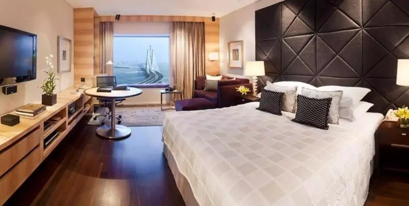 Fotos del hotel Taj Lands End:  13