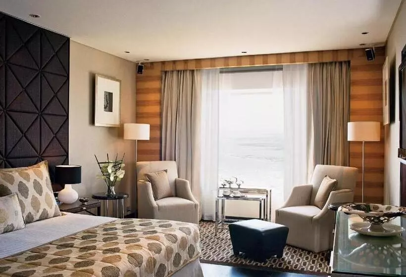 Fotos del hotel Taj Lands End:  24