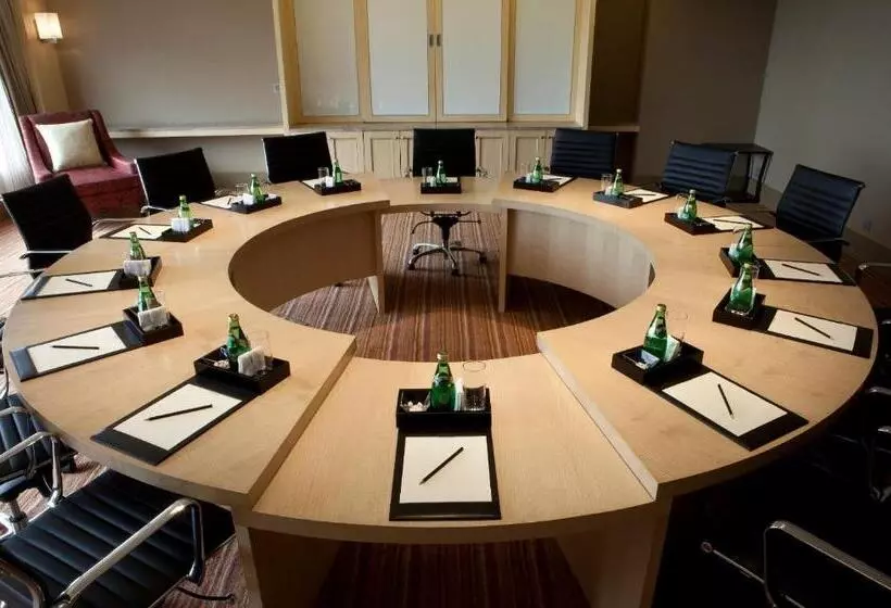 Fotos del hotel Taj Lands End:  4