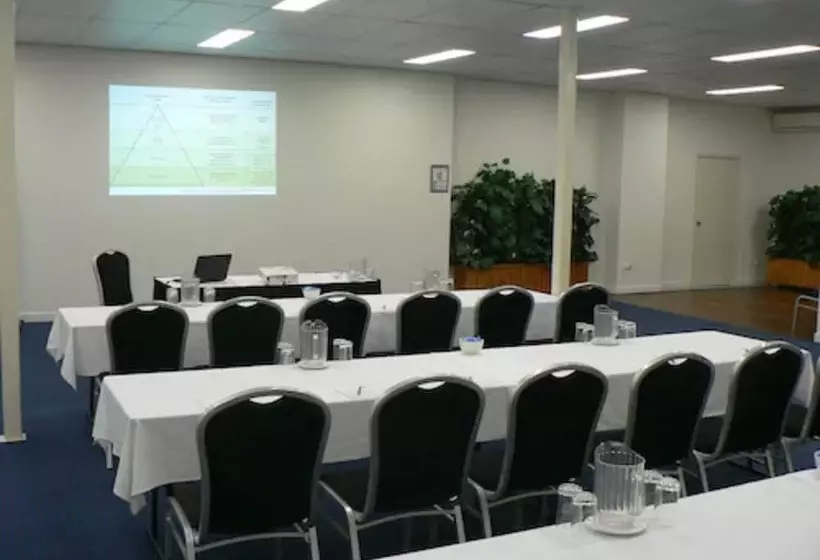 Fotos del hotel Comfort Inn And Suites Robertson Gardens:  17