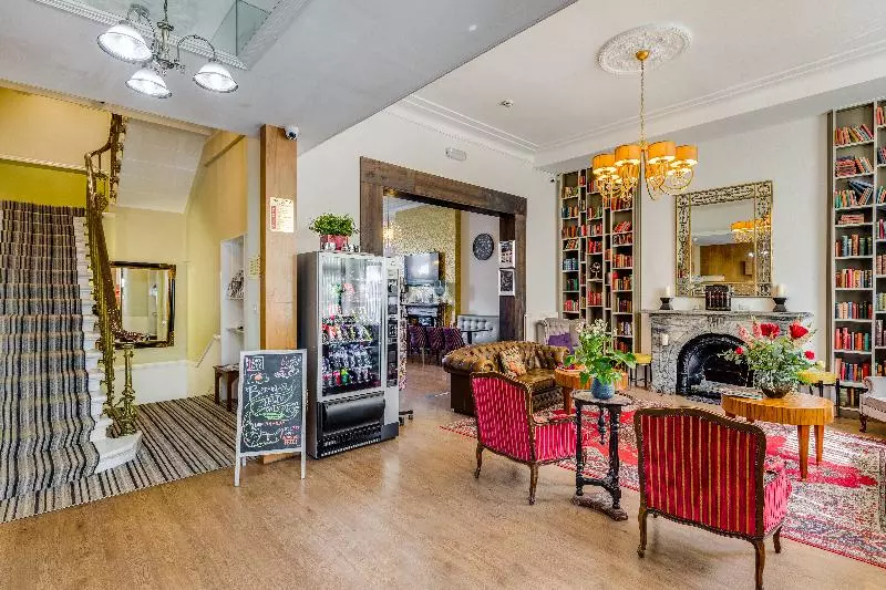 Fotos del hotel 1 Lexham Gardens:  3