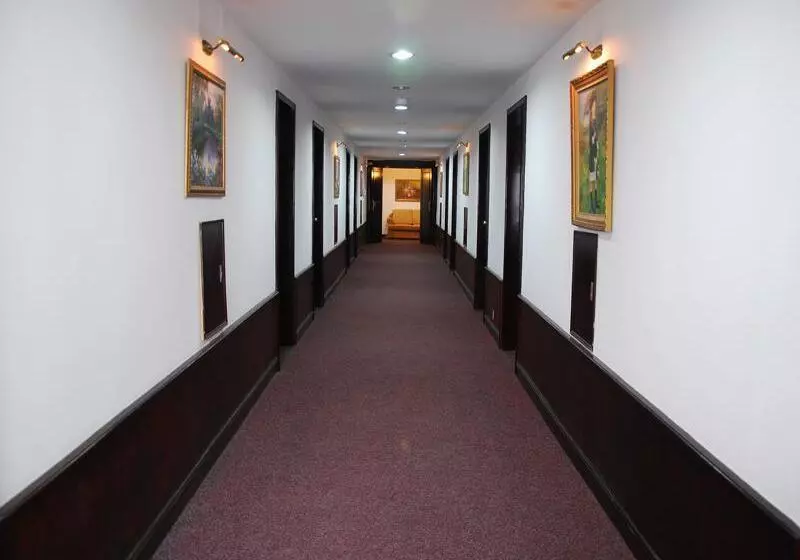 Fotos del hotel Capital Garden:  8