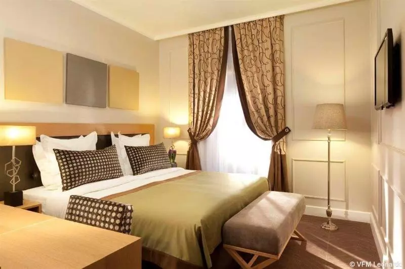 Hôtel Galileo Champs Elysées