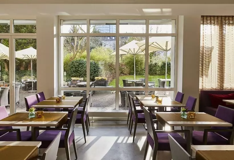 Fotos del hotel Indigo - Dusseldorf - Victoriaplatz, An Ihg:  23