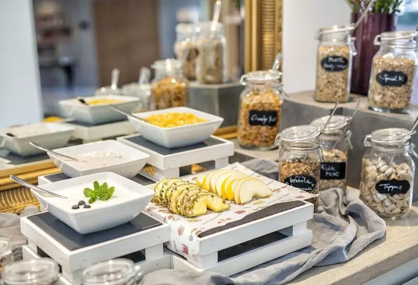 Fotos del hotel Indigo - Dusseldorf - Victoriaplatz, An Ihg:  10