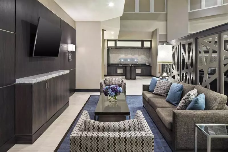 Fotos del hotel Sheraton Suites Galleria Atlanta:  2