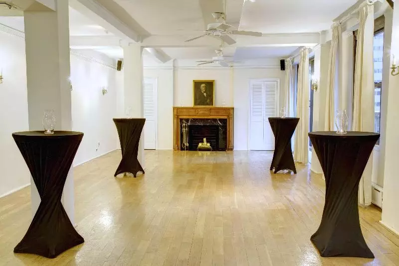 Fotos del hotel Roger Smith:  7