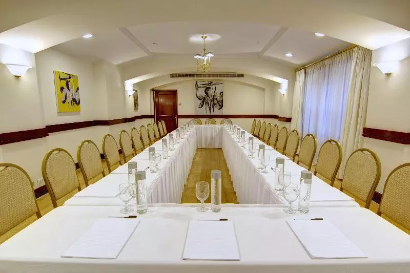 Fotos del hotel Roger Smith:  4