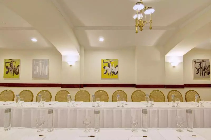 Fotos del hotel Roger Smith:  23