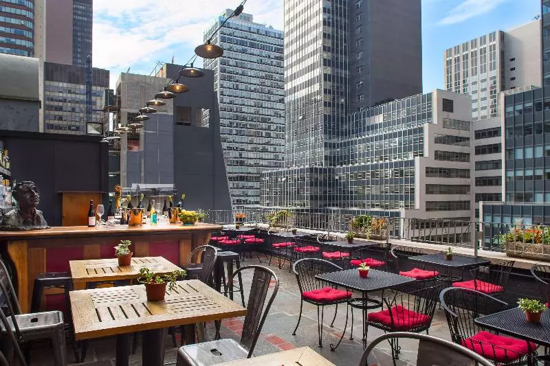 Fotos del hotel Roger Smith:  5