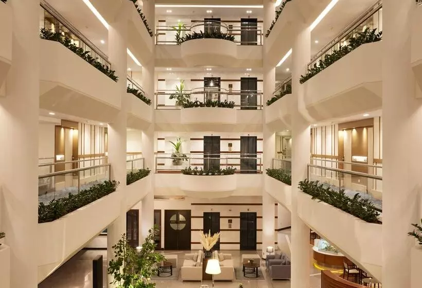 Fotos del hotel Mediterranean Beach:  2