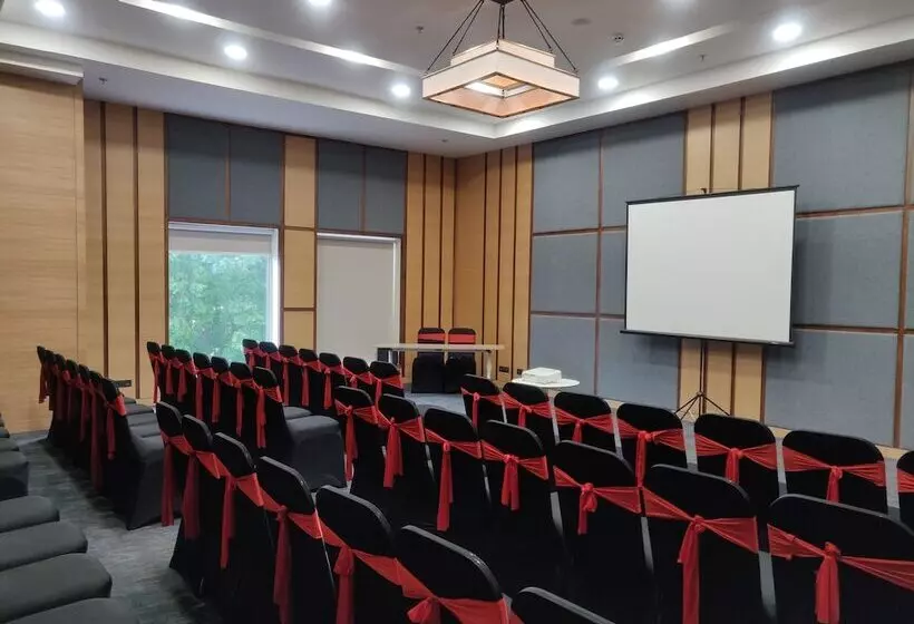 Fotos del hotel Fairfield By Marriott Ahmedabad:  6