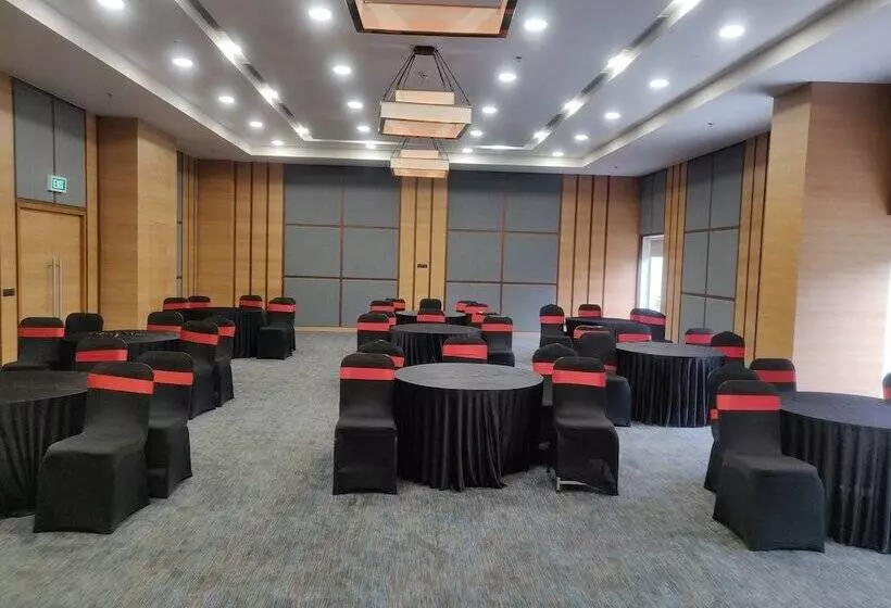 Fotos del hotel Fairfield By Marriott Ahmedabad:  13