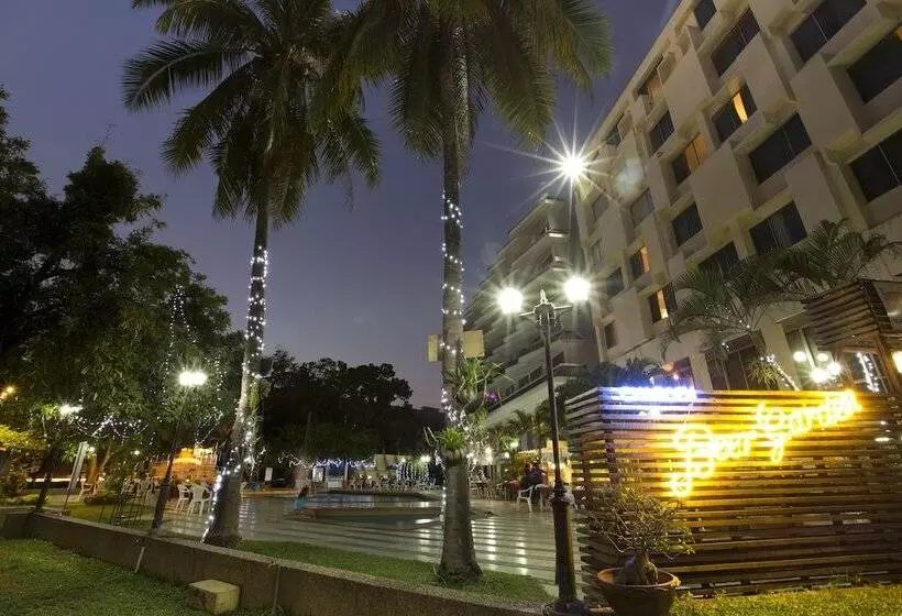 Fotos del hotel Charoen:  13