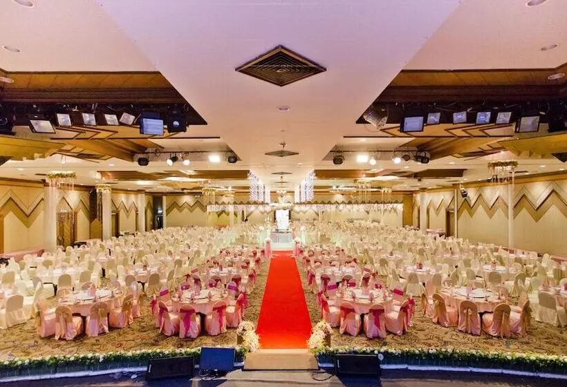 Fotos del hotel Charoen:  4