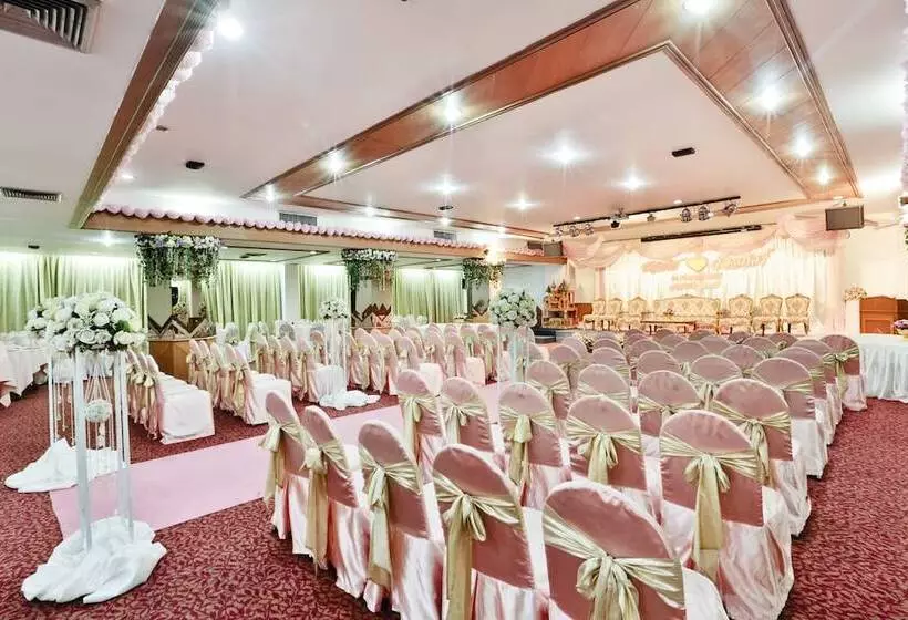 Fotos del hotel Charoen:  14