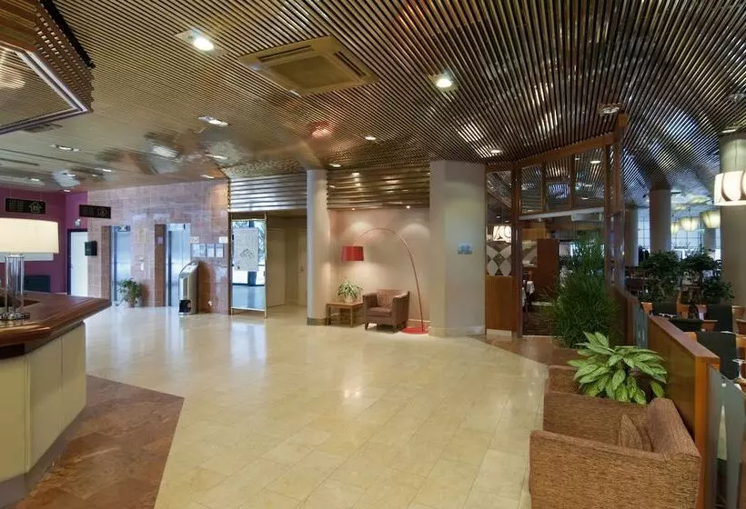 Holiday Inn Helsinki-vantaa Airport, An Ihg