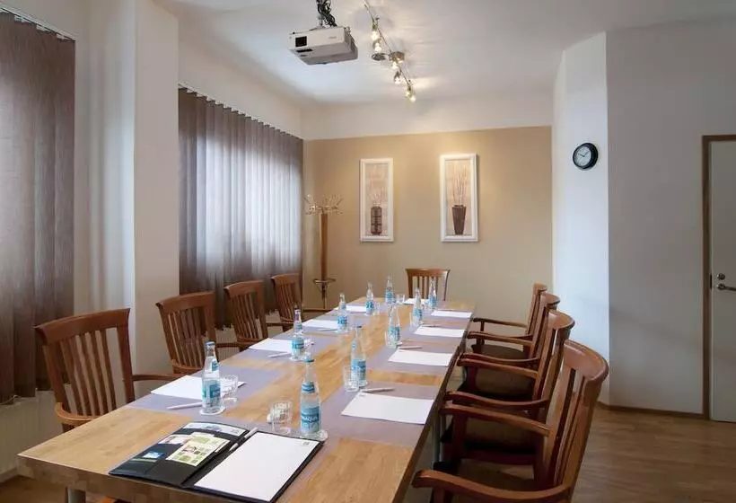 Fotos del hotel Holiday Inn Helsinki-vantaa Airport, An Ihg:  4