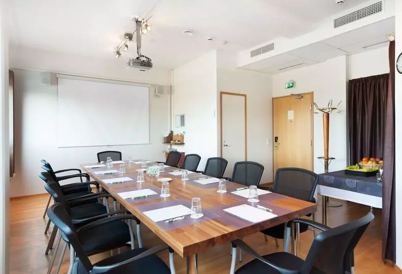 Fotos del hotel Holiday Inn Helsinki-vantaa Airport, An Ihg:  8