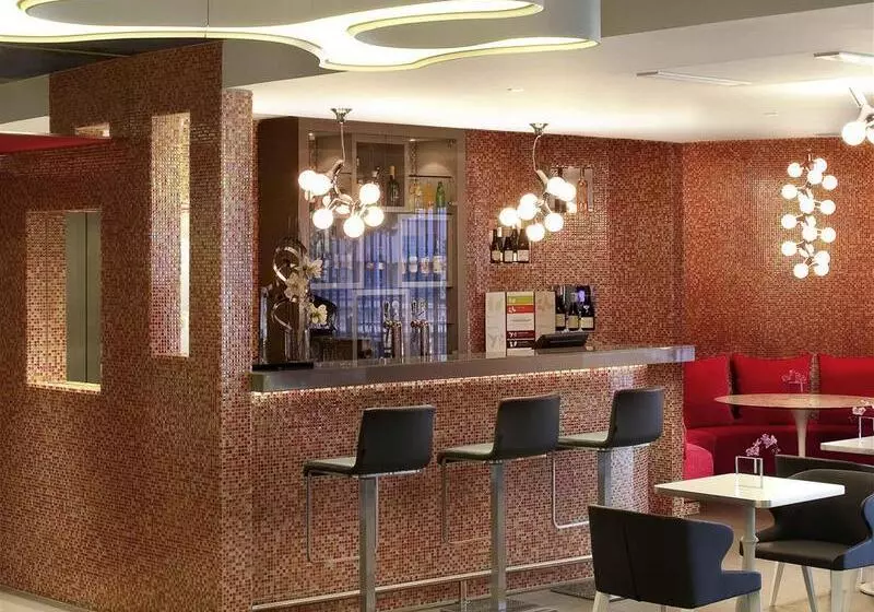 Fotos del hotel Mercure Paris Vaugirard Porte De Versailles:  5