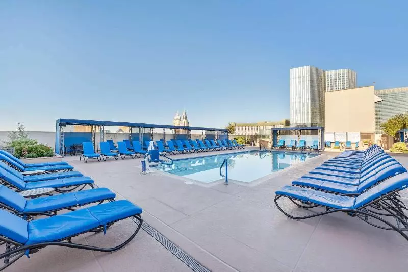 Fotos del hotel Polo Towers:  22