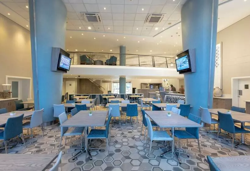 Fotos del hotel Stayeasy Emnotweni:  11