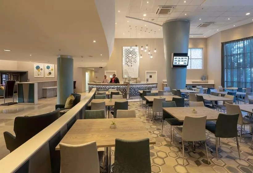 Fotos del hotel Stayeasy Emnotweni:  6