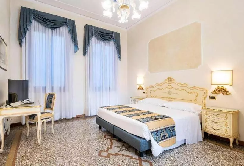 Fotos del hotel Torino:  24