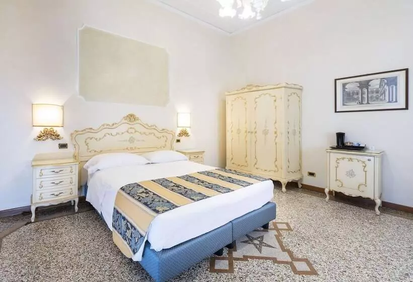 Fotos del hotel Torino:  8