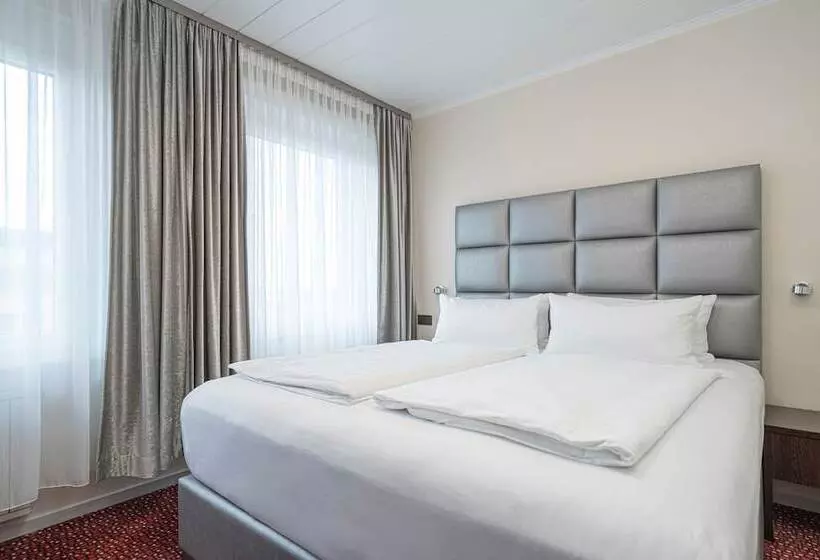 Fotos del hotel Königshof Hauptbahnhof Superior:  4